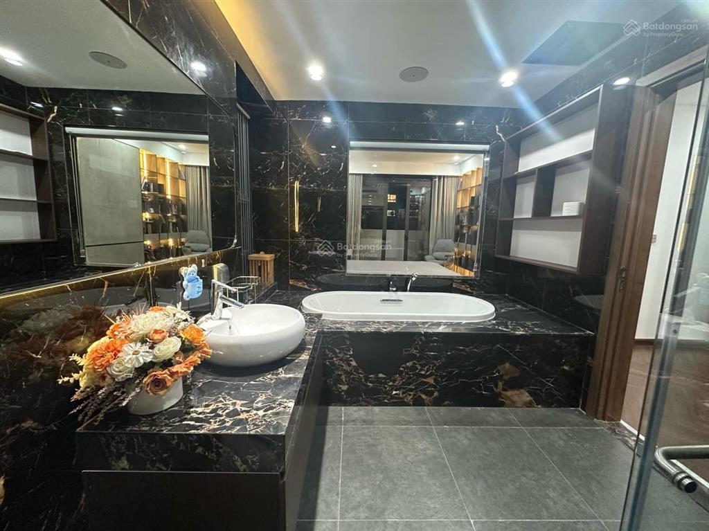 Cho thuê căn duplex full đẹp tại pentstudio tây hồ vào luôn.  0973 536 ***