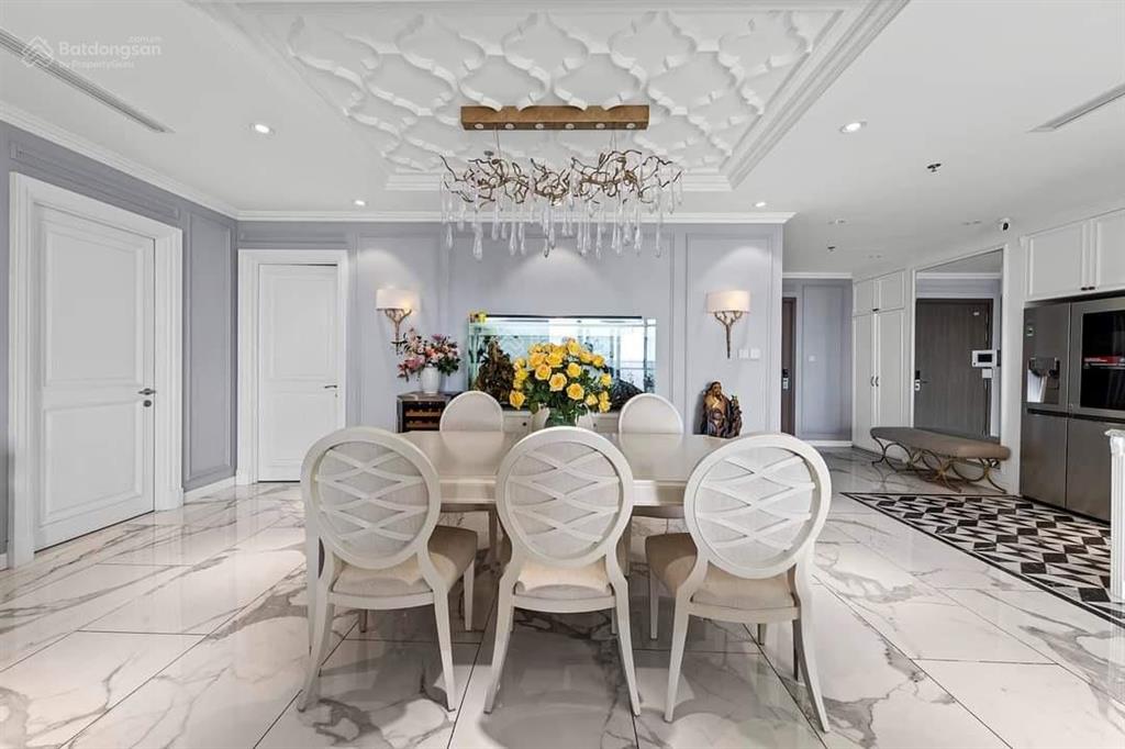 Cho thuê quỹ căn 3pn full đẹp, vào luôn tại dự án kosmo tây hồ