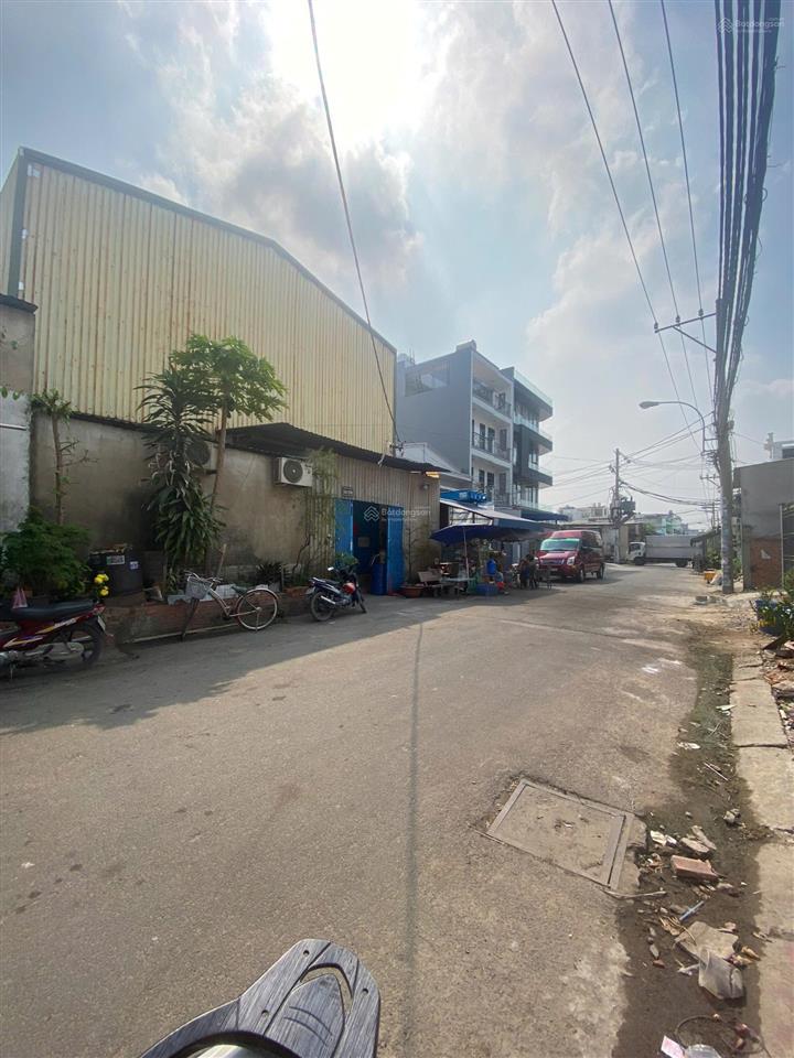 Bán kho xưởng bình tân hương lộ 2 (10m*21,7m 11ty6 tl) có gác lửng, hẻm 10m thông ra chiến lược