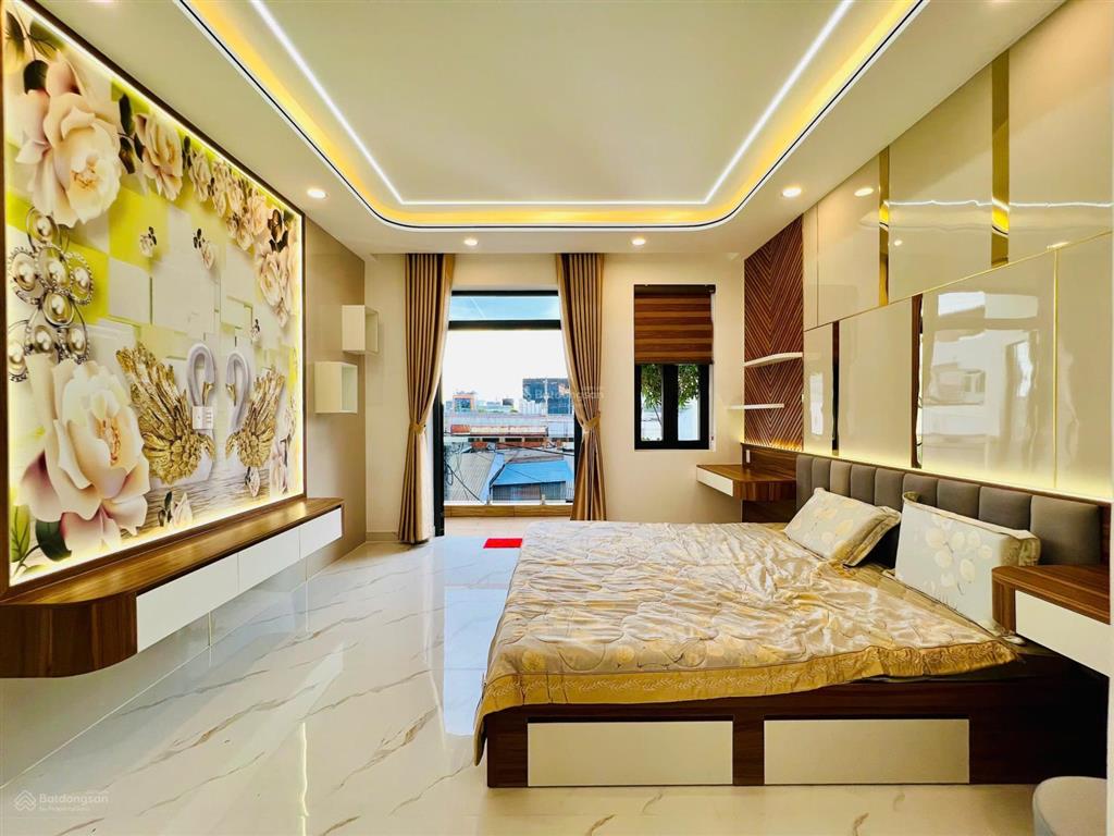 Dãy nhà siêu phẩm lê trọng tấn (4m x 20m đúc 4,5 tấm  hẻm 10m) thang máy 450kg  nội thất cao cấp