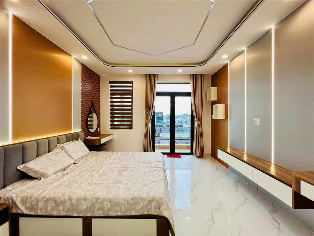 Dãy nhà siêu phẩm lê trọng tấn (4m x 20m đúc 4,5 tấm  hẻm 10m) thang máy 450kg  nội thất cao cấp