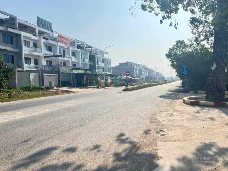 7.x tỷ/ căn lk, kđt kim hoa, mê linh, 105m, mt5, view chung cư, sổ đỏ sang tên ngay.