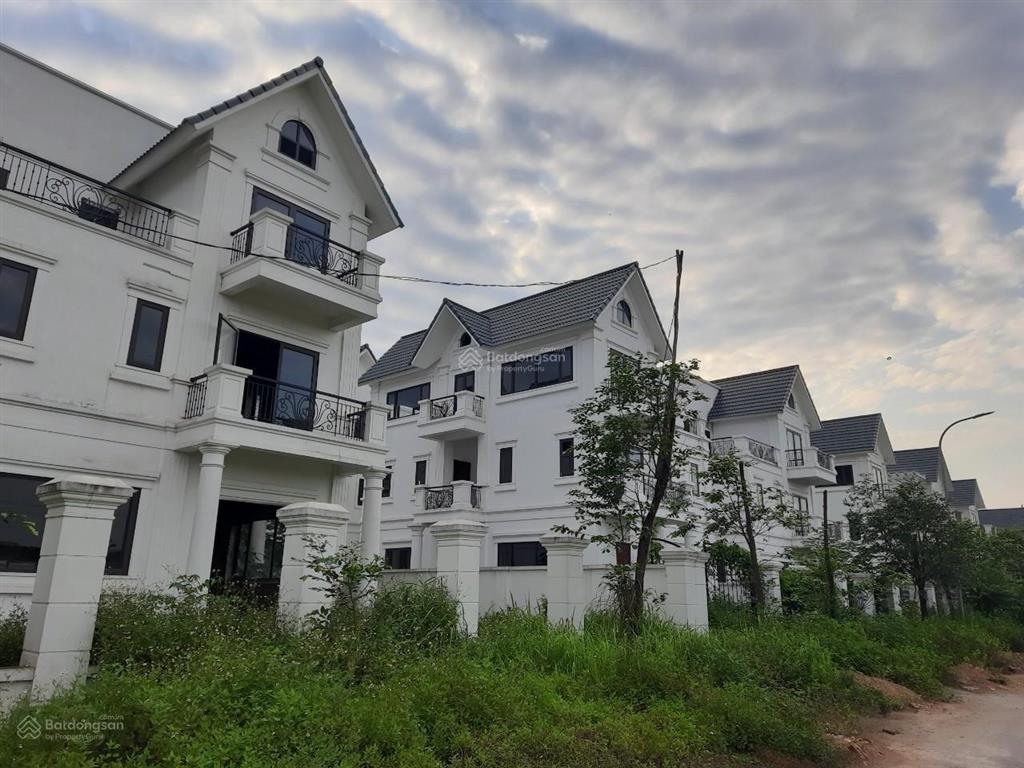 7.x tỷ/ căn lk, kđt kim hoa, mê linh, 105m, mt5, view chung cư, sổ đỏ sang tên ngay.