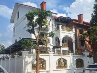 16 tỷ, biệt thự quang minh, mê linh, 225m2, mặt tiền 15m, view cv, đường to, sổ đỏ