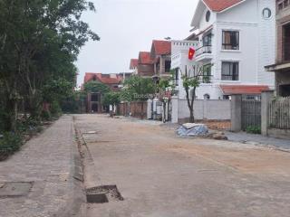 Nhỉnh 11 tỷ/ bt song lập, quang minh, ml, 197 m2, nhà thô 4 tầng, sổ đỏ sang tên ngay