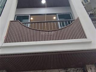 Hàng hiếm! nhà phân lô nguyễn văn huyên 7 tầng thang máy ô tô vào nhà sổ đẹp chốt nhanh!