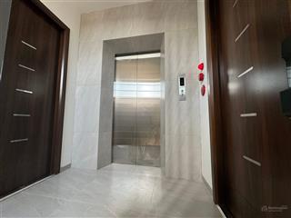 Bán toà apartment lô góc xây mới trích sài tây hồ ô tô 7 chỗ dòng tiền 135tr/tháng