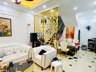 Bán nhà đội cấn  ba đình  10m ra oto nhà mới đẹp full đồ  45m 5 tầng  giá 10.8 tỷ