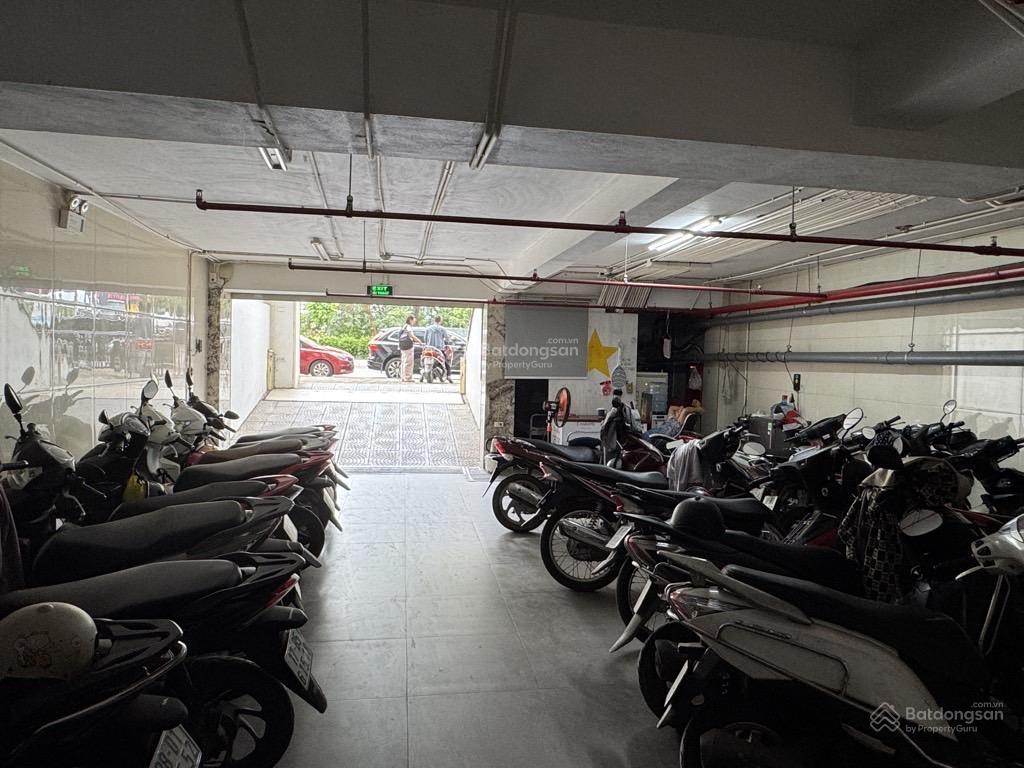 Siêu phẩm mặt phố vip cầu giấy 9 tầng nổi + 1 hầm thang máy thông sàn thiết kế hiện đại