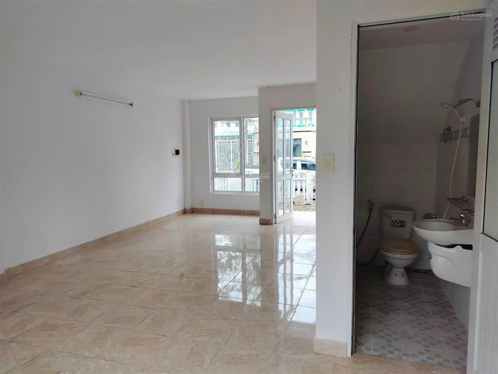 Nhà phố dự án dta, sổ hồng riêng, công chứng ngay, có sẵn hợp đồng thuê dài hạn