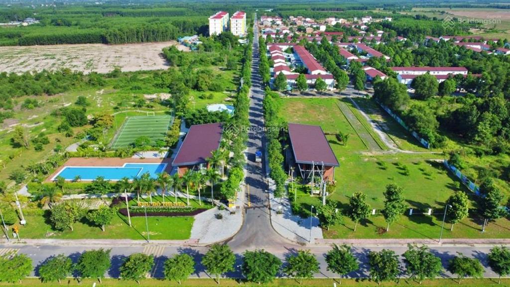 Nhà phố xây thô dự án dta vị trí đẹp, giá cực tốt