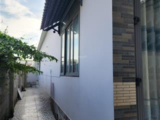 Bán biệt thự đẹp ngay lộc vừng, quốc lộ 13, 22,5 tỷ, 320m2, ngang 11m, 2 sổ