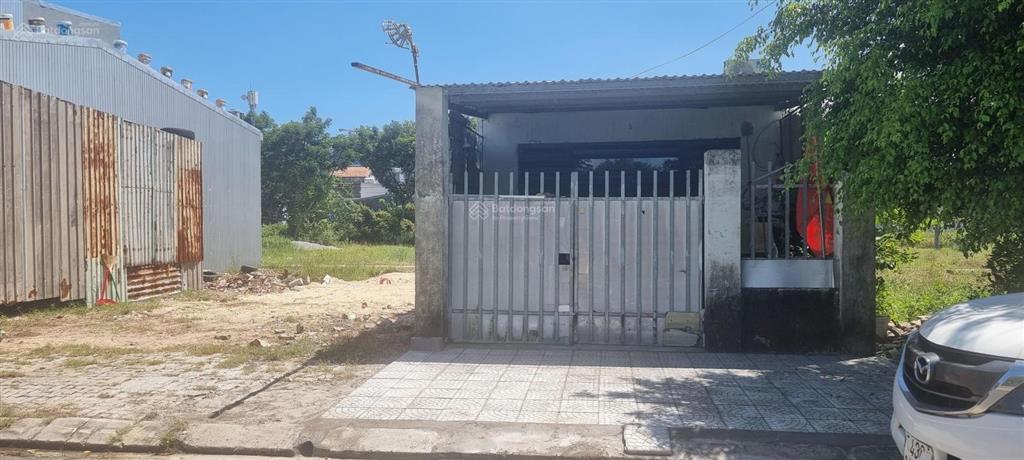 Bán đất tặng nhà cấp 4 đường trần văn giảng