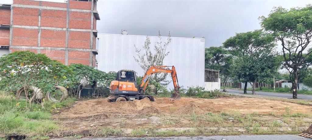 Lô góc 2 mặt tiền đường trần hữu dực với phan đình thông