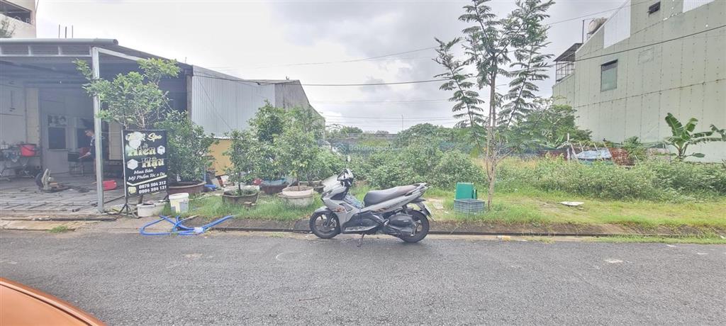 Bán lô đất đường phan đình thông sát bãi tắm tân trà