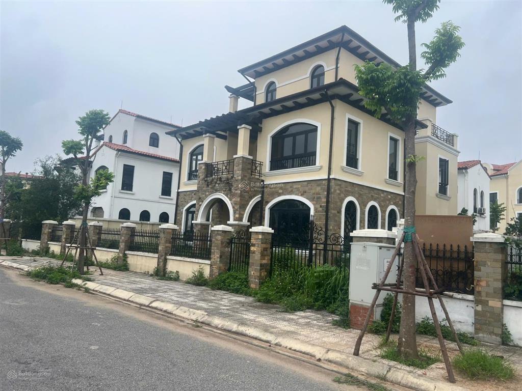 Hạ chào, gia đình cần bán biệt thự mặt hồ, 400m2 vista nam an khánh, gần vinhomes smct , mỹ đình