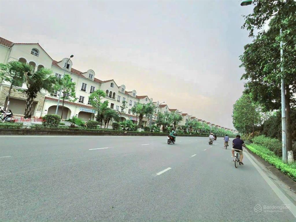 Hạ chào, gia đình cần bán biệt thự mặt hồ, 400m2 vista nam an khánh, gần vinhomes smct , mỹ đình