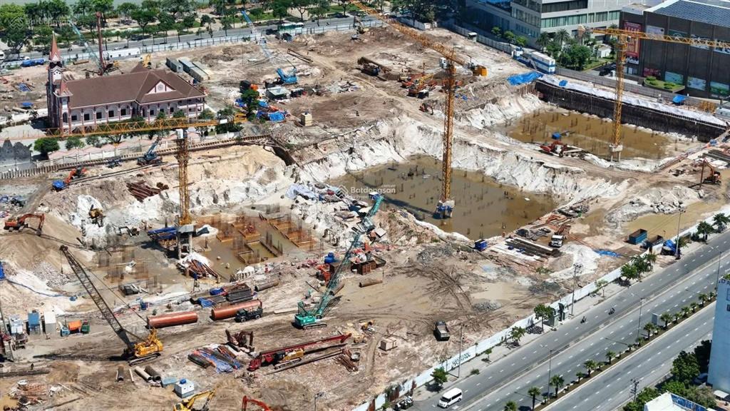 Độc quyền 2 căn kề nhau 2pn capital  chỉ 4,6 tỷ view trực diện sông hàn, cách biển mỹ khê chỉ 500m