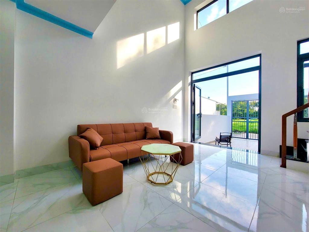 Chỉ cần 599tr sở hữu ngay nhà phố 2 tấm sát chợ mới giang điền ,dt nhà lớn 172,6m2 ,4pn ,sân xe hơi