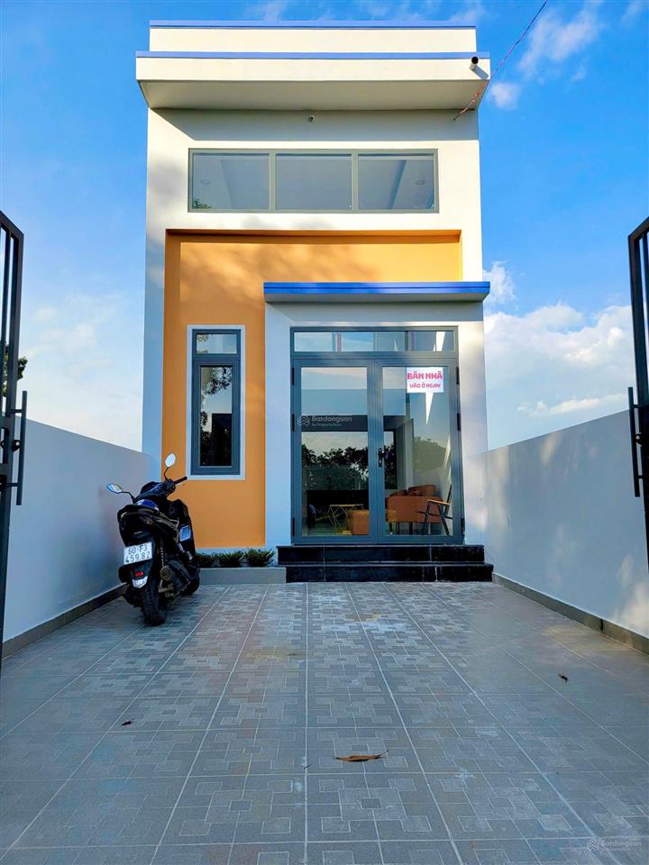 Chỉ cần 599tr sở hữu ngay nhà phố 2 tấm sát chợ mới giang điền ,dt nhà lớn 172,6m2 ,4pn ,sân xe hơi