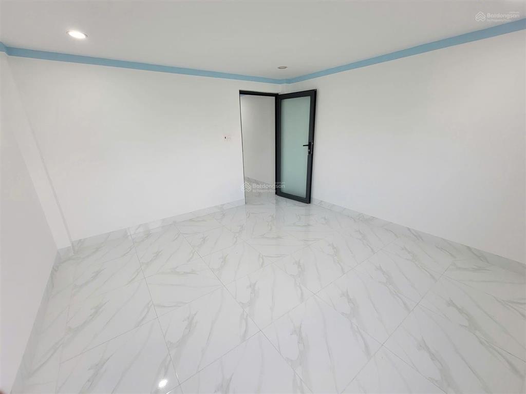 Chỉ cần 599tr sở hữu ngay nhà phố 2 tấm sát chợ mới giang điền ,dt nhà lớn 172,6m2 ,4pn ,sân xe hơi