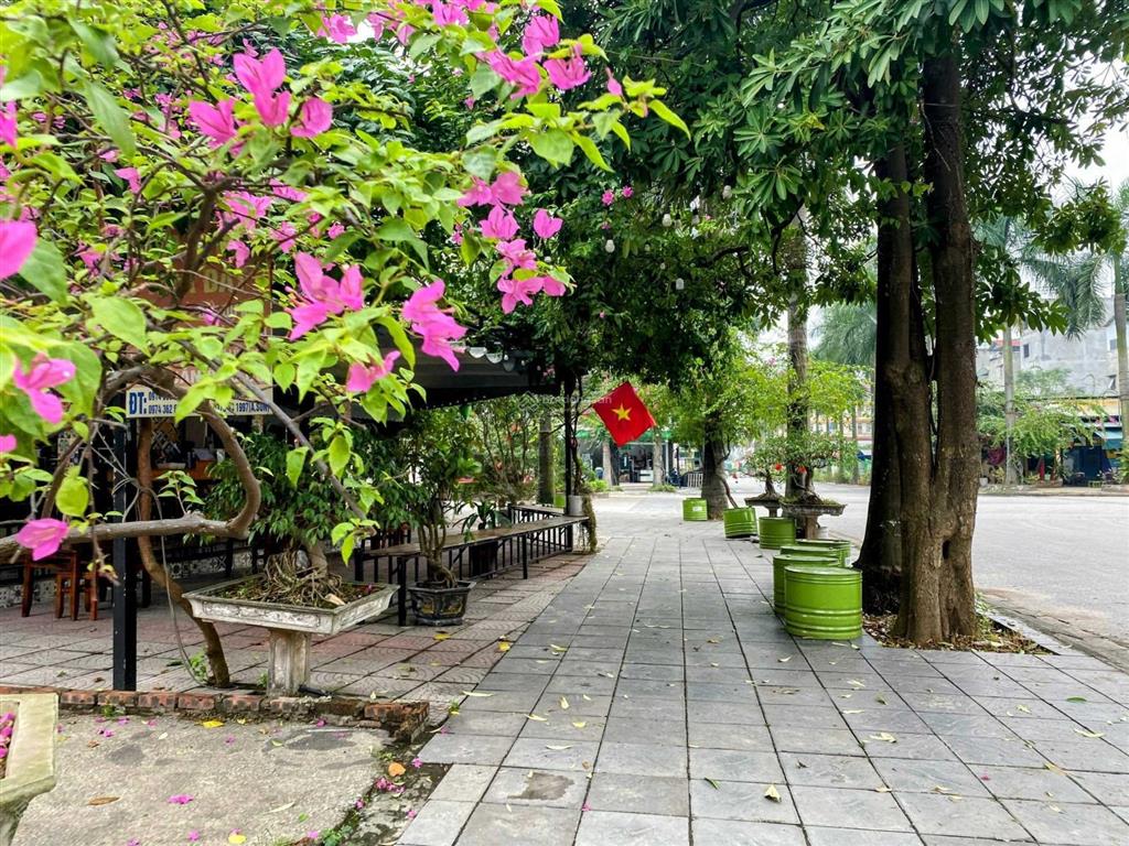 Chính chủ bán đất kd quán coffee đỉnh  1 mặt đường vào hồng hạc city, 1 mặt kđt khai sơn 260m2