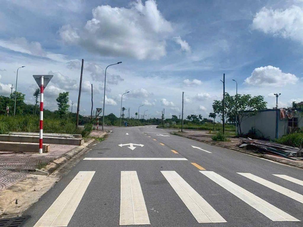 CHÍNH CHỦ BÁN 100M2 ĐẤT KĐT ĐẠI THỊNH/MẶT QL17 GIÁP KĐT KHAI SƠN