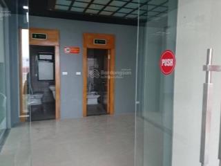 Cho thuê văn phòng tại phố chùa láng, 23 triệu, 80m2, giá siêu hời, view đẹp