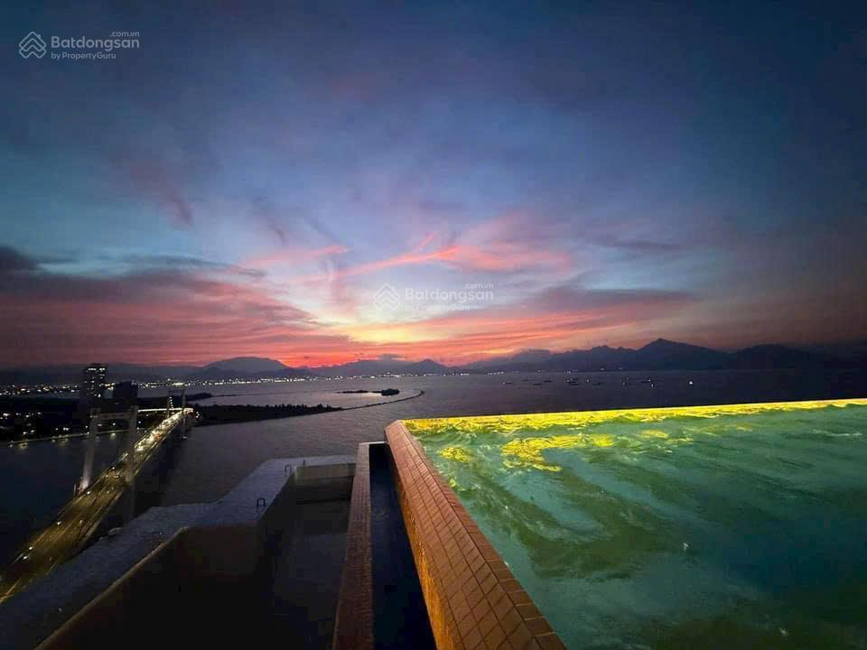 Hàng thật, đúng giá rao, chính chủ cần bán căn hộ hòa bình đà nẵng, view city căn hộ golden bay