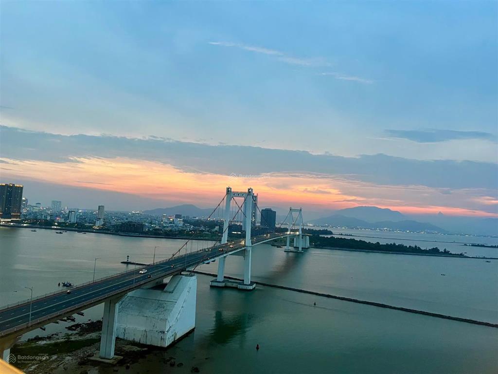 Chính chủ tôi cần bán cc hòa bình green đà nẵng, view trực diện sông và vịnh biển, căn hộ goldenbay