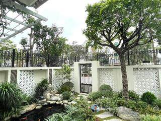 Bán biệt thự trần kim xuyến, 2 thoáng, vỉa hè rộng, kd, 268m2 x 4t, full nt nhập, 72 tỷ. 0978 996 ***