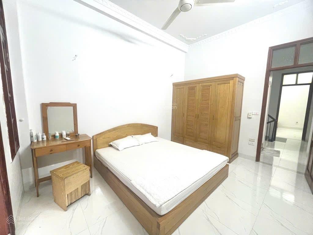 Bán nhà cổ nhuế 8,29 tỷ, 37m, 4 tầng, 3 ngủ. nhà dân xây chắc chắn. sổ vuông đẹp,  0369 316 ***