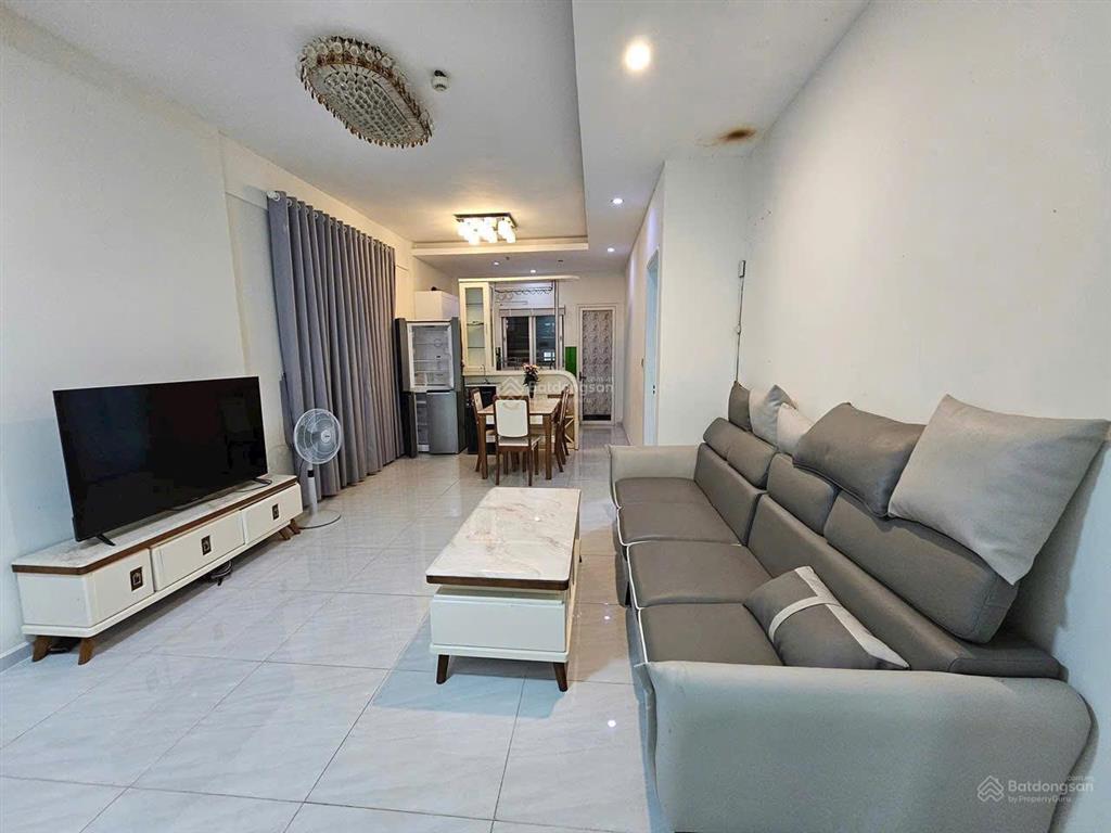 Cho thuê ch era town q7. 90m2 2pn 2wc, có nội thất. giá 8,5 triệu/tháng.  0347 048 ***