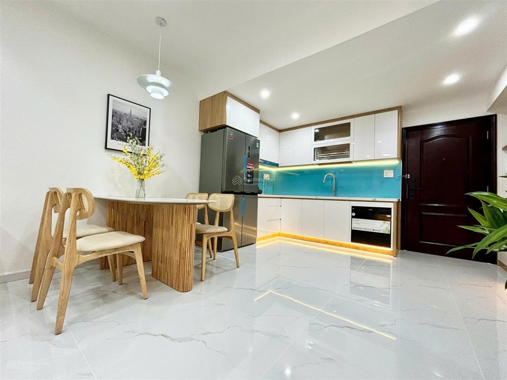 Bán căn hộ hưng vượng 2 quận 7. 74 m2 2 phòng ngủ 2 nhà vệ sinh. giá 4,79 tỷ