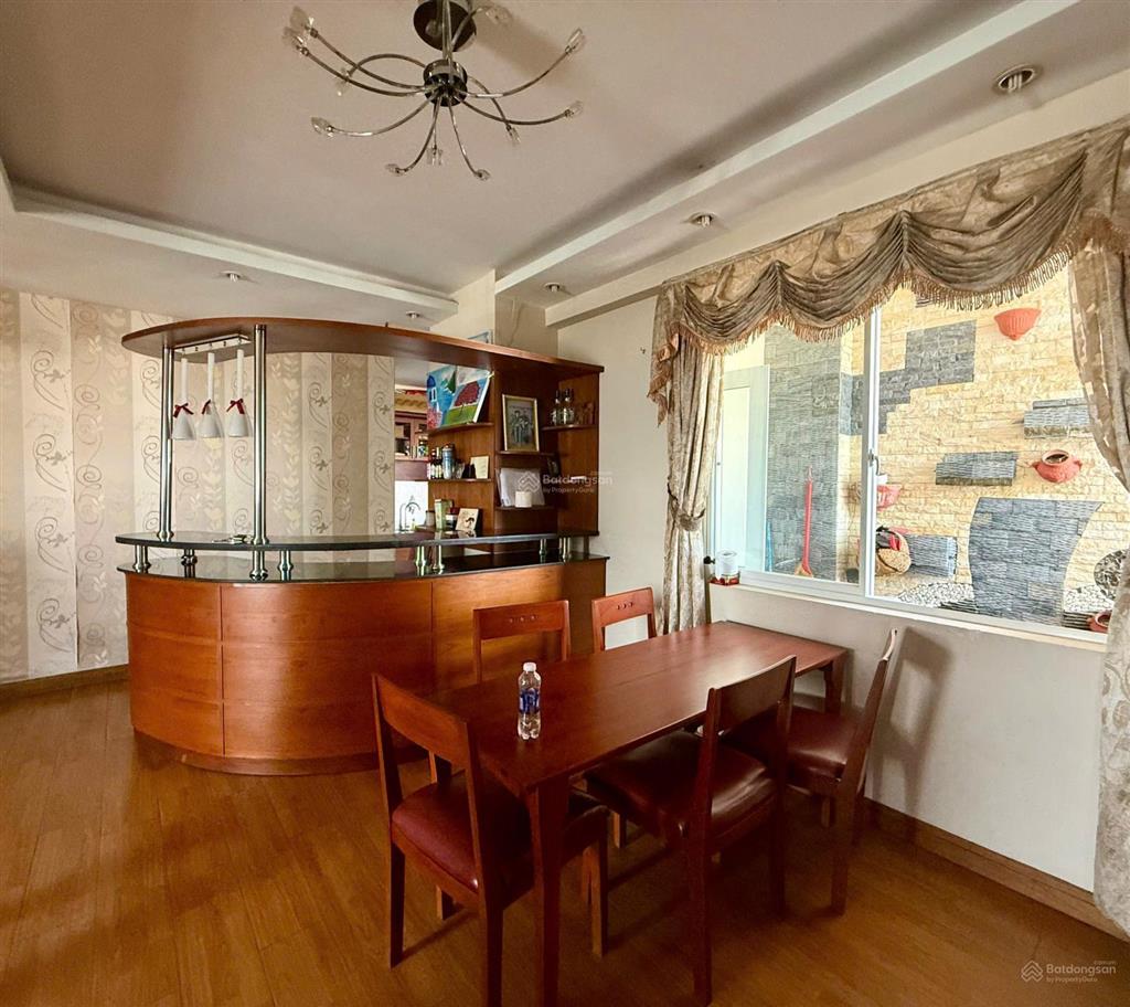 Bán căn góc ch phú mỹ thuận. 95m2 2pn 2wc. giá 2,3 tỷ (nh hỗ trợ vay 70%)