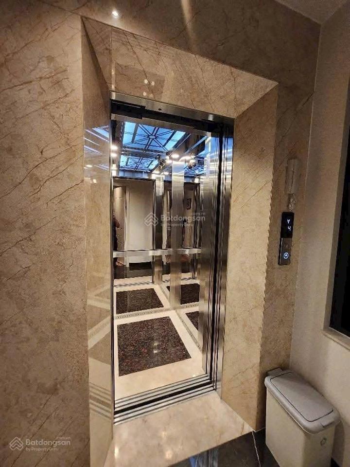 Bán nhà phố hồng tiến , dt 35m2 * m tiền 6m * nhà thang máy view hồ , sát mặt phố cho thuê 12tr