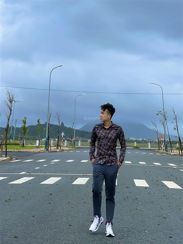 Sụp hầm lô góc biệt thự nam thành trung view sông giá nhỉnh 21tr/m2
