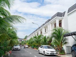 Bán nhà dự án champaca ( đức huy ) p.đông hòa, dĩ an. khu kép kín 24/7. 4x24  97m2. giá 6ty8 tl.