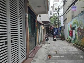 Bán nhà ngõ 62 ngọc hà  gần lăng bác  52m  có giếng trời thông thoáng  50m ra mặt phố