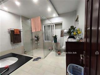 Bán nhà văn cao 51m2, nhà đẹp ở luôn, 5 tầng mặt ngõ 5m, ô chờ thang máy, lô góc  0843 983 ***