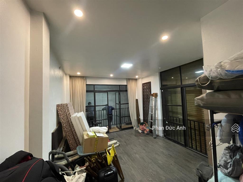 Bán nhà hồ giảng võ, 56m2 không gian thoáng thiết kế đẹp, gần oto, ngõ 84 ngọc khánh, 0843 983 ***