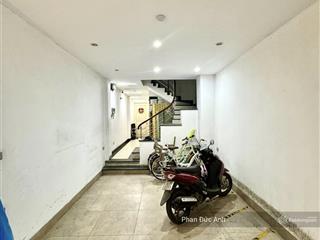 Bán nhà kim mã 2 thoáng trước sau  48m2 ô tô cách nhà đúng 10m giá 10.9 tỷ có thương lượng