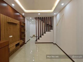 Bán nhà đội cấn 38m2 gần hồ, nhà mới ở luôn, cách phố chỉ 20m sổ đỏ chính chủ, giá tốt