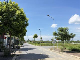 Bán đất lô góc nam hồng, quốc lộ 23b, 178m2, mặt tiền 18m, ô tô tránh, trục đường 17m, vỉa hè 3m