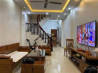 Cho thuê nhà nguyên căn  xuân khôi, cự khối  oto vào nhà  4pn  full nội thất