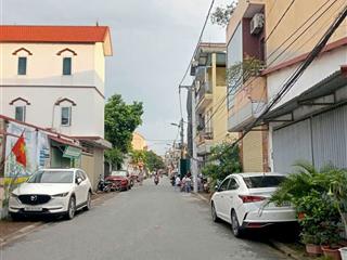 Đất đẹp ngay cầu đuống . 43m giá hơn 2 tỷ . cạnh đường lớn . khu dân cư , tiềm năng tăng giá cao