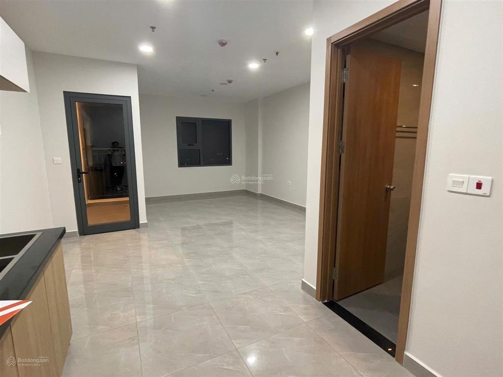 Cho thuê căn hộ view triệu đô, căn studio (1pn) 3,5 triệu /tháng, có hồ bơi, công viên đầy đủ