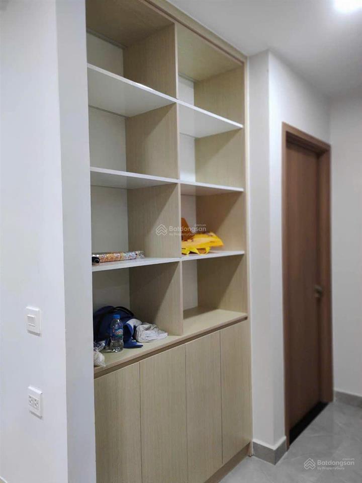 Cho thuê căn hộ 2 phòng ngủ 2wc căn góc 2 view, full nội thất 8 triệu/tháng, có hồ bơi, công viên
