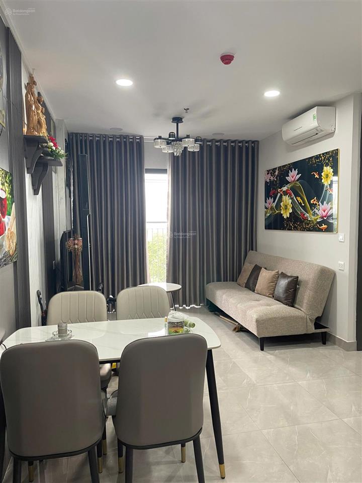 Cho thuê căn hộ 2 phòng ngủ 2wc căn góc 2 view, full nội thất 8 triệu/tháng, có hồ bơi, công viên