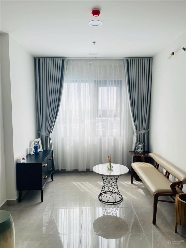 Cho thuê gấp studio 33m², full nội thất cao cấp, 5 triệu/tháng, hồ bơi công viên đầy đủ chơi free